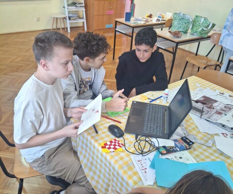 Čaša gore, puzzle dole!